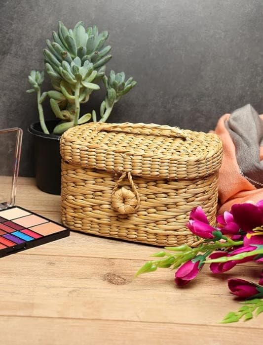 Embroidery art meets needle and thread